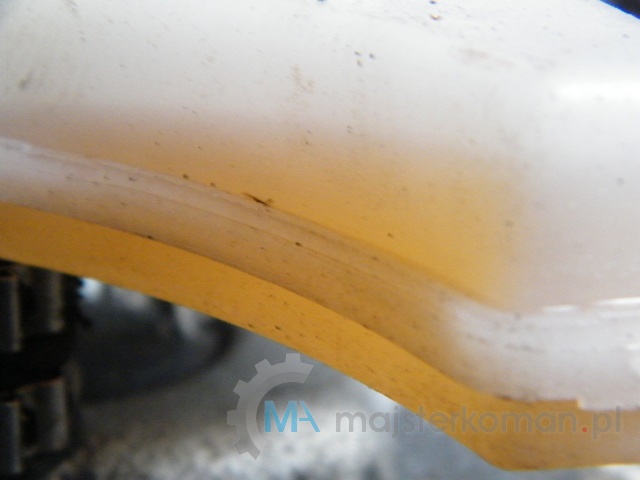 Poziom oleju Poziom oleju zbiornika wyrównawczego skrzyni