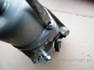 Wkręcane śruby osadnika w gaźniku Briggs&Stratton