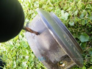 Przeróbka głowicy tnącej kosy spalinowej - wiercenie otworów