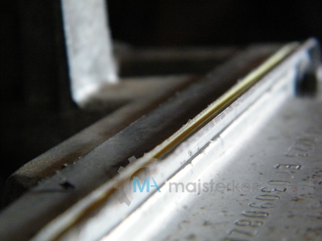 Pokrywa zaworowa silnika Briggs&Sratton Powerbuilt 15,5 kM HP 500 cm z nowo wykonaną uszczelką – instrukcja krok po kroku